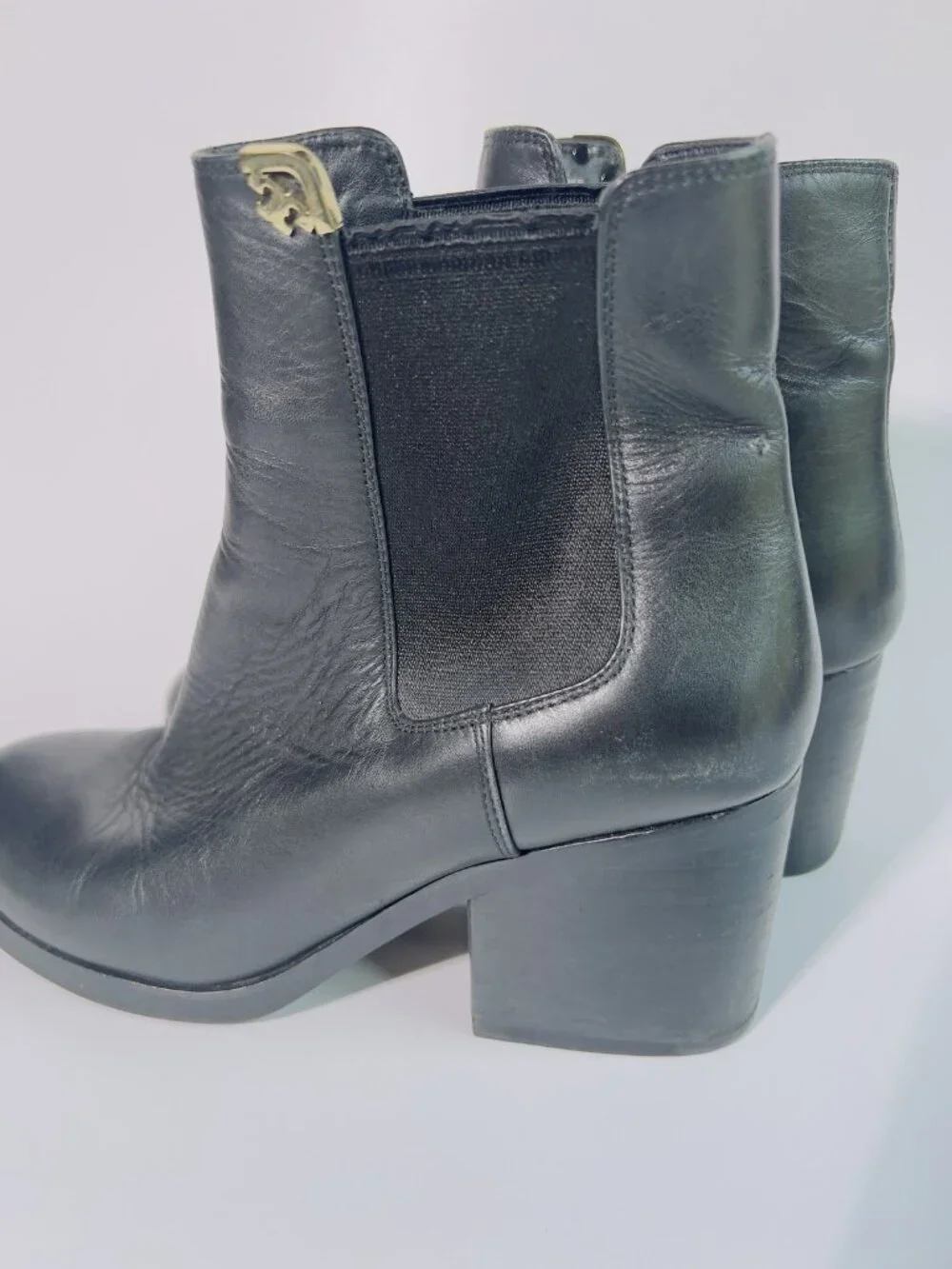 Tory Burch Miller Chelsea Ankle Boots Black Leather Women’s Size 7.5 M - Picture 7 of 9